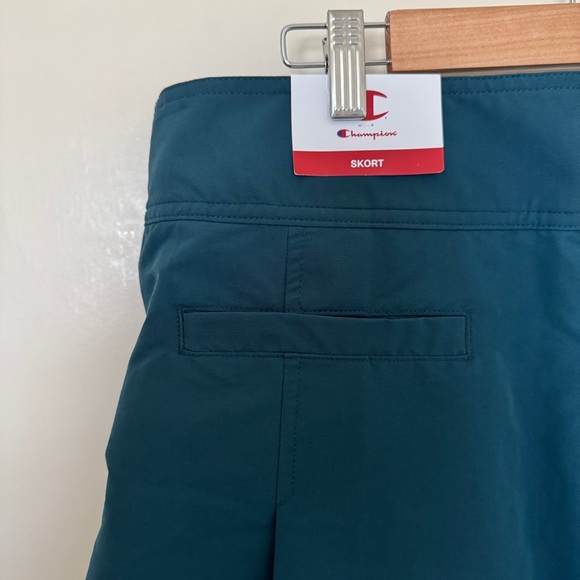 Champion Women's pleated Teal Skort size 10 - Picture 7 of 8